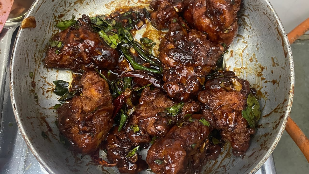 Chicken 65 cum chilli chicken recipe. #chicken65  #chickenrecipe #chickenrecipes #cravings  #protein