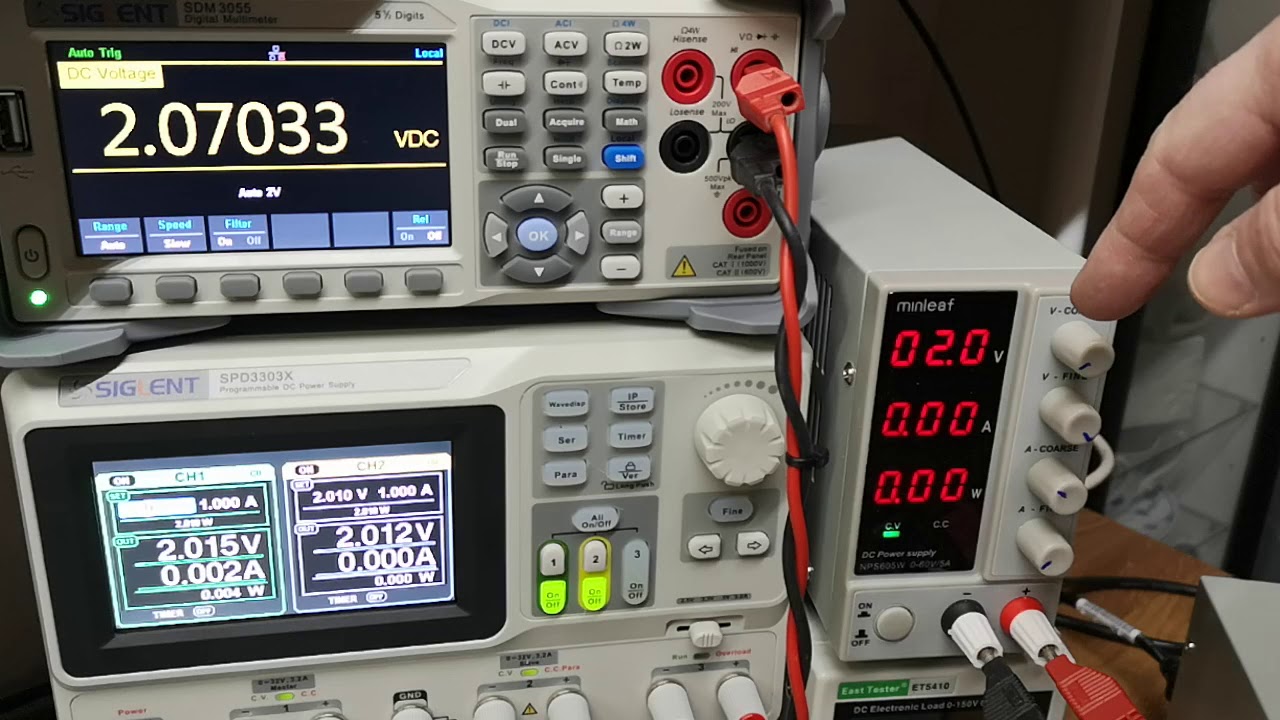 siglent SPD3303X versus MINLEAF NPS605W, noise, stability