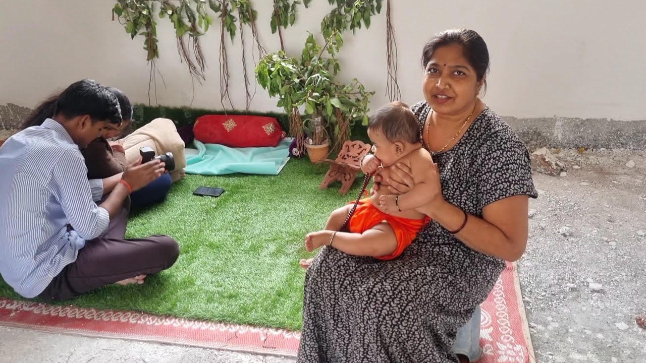 बाळरुपी स्वामी समर्थ यांच्या वेशभूषेत लाडू..😍 मस्त आज पुन्हा फोटो शुट झाले..😃