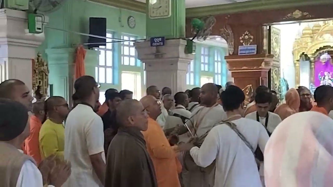 iskcon bhubaneswar special kirtan guru puja