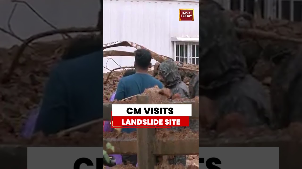 Keralam CM Visits Wayanad Landslide Site As Rescue Operations Continue #keralanews