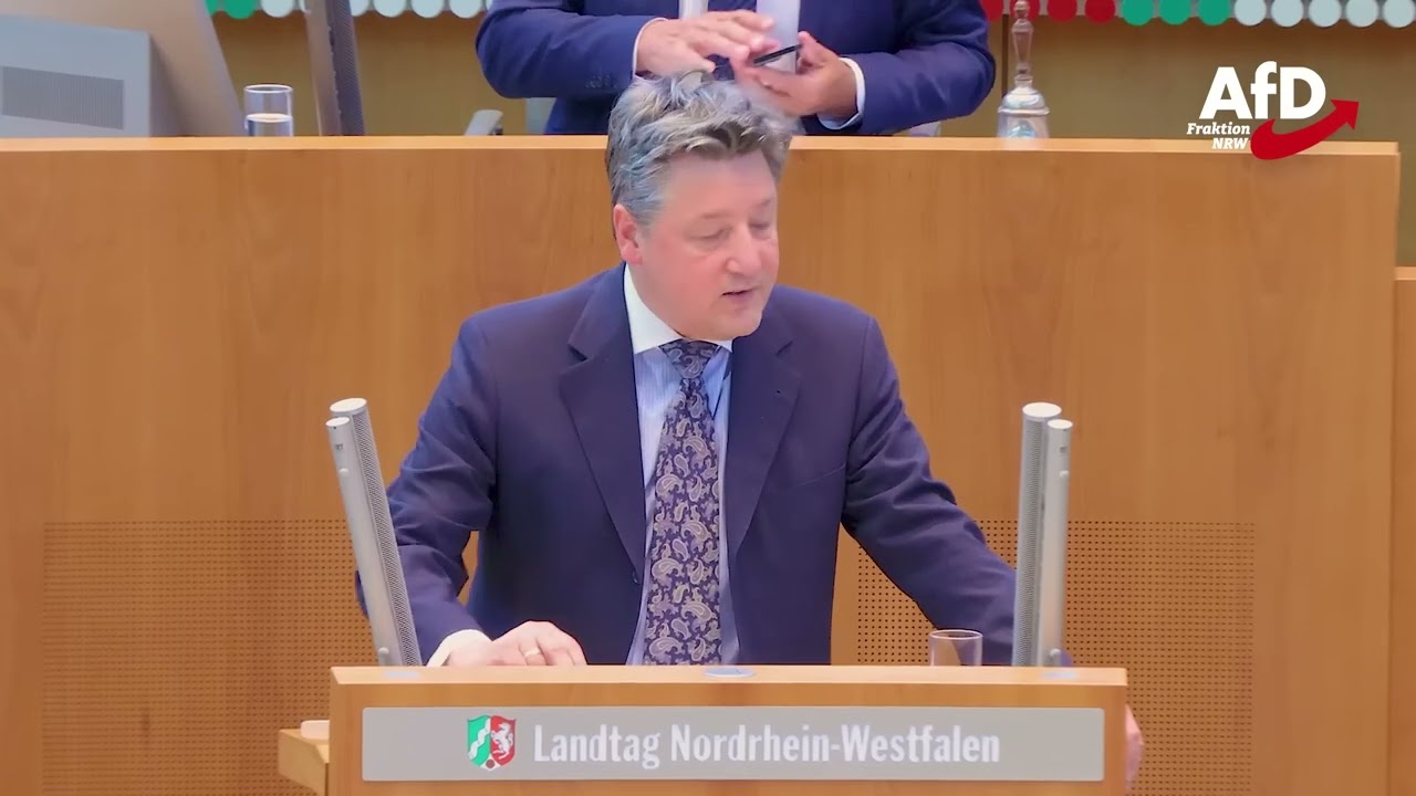 Dr. Hartmut Beucker emp&ouml;rt: &bdquo;SPD hei&szlig;t heute: Kuscheln mit der Hochfinanz &ndash; Schr&ouml;pfen der Kleinen!&ldquo;