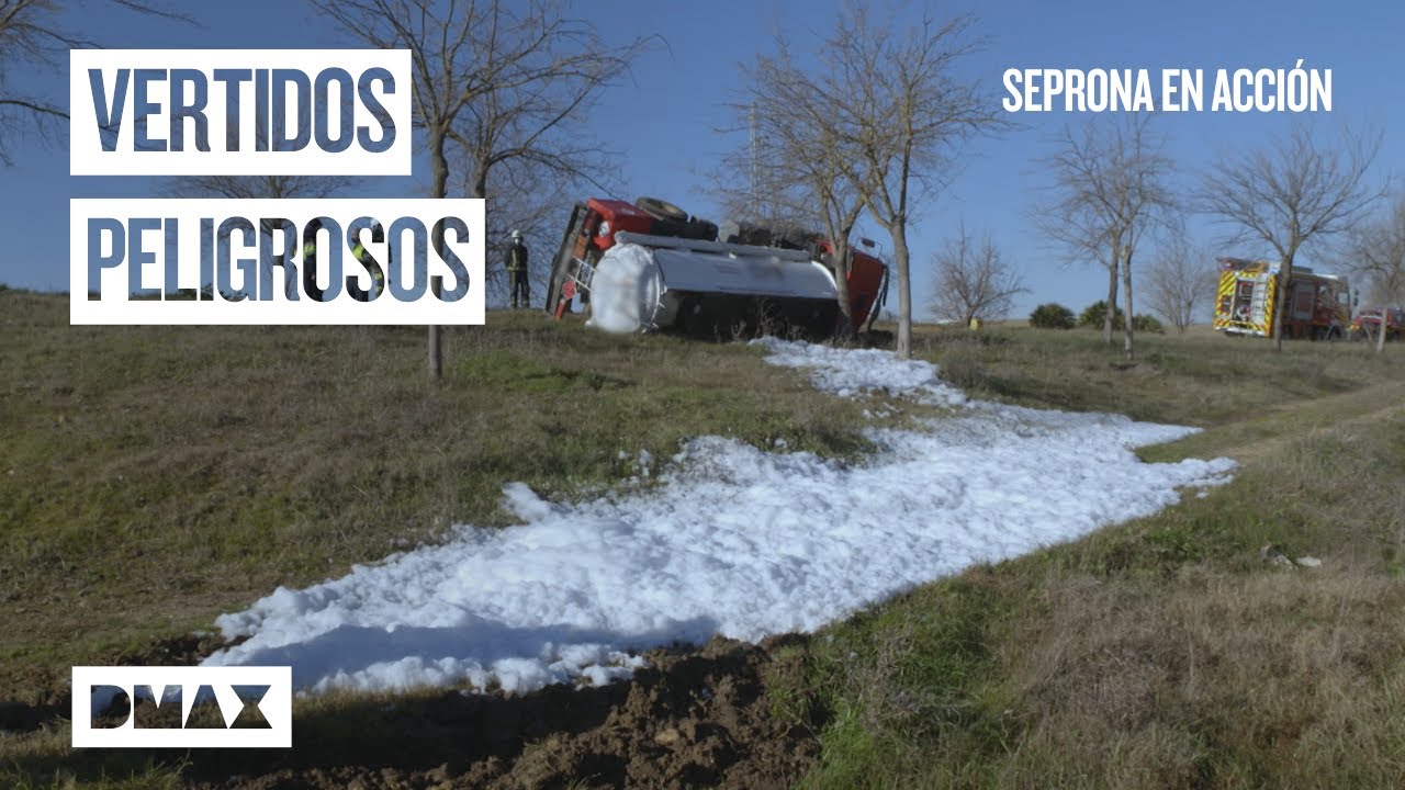 Peligro: mercancía peligrosa en un arroyo y  una mala gestión de deshechos | Seprona en acción