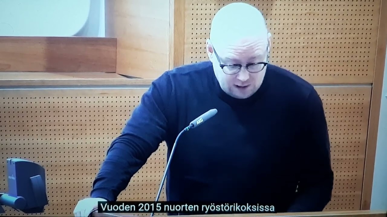 Syrjint&auml;kokemuksia ja v&auml;hemmist&ouml;stressi&auml; - ent&auml; maahanmuuton kantav&auml;est&ouml;lle aiheuttama turvattomuus?
