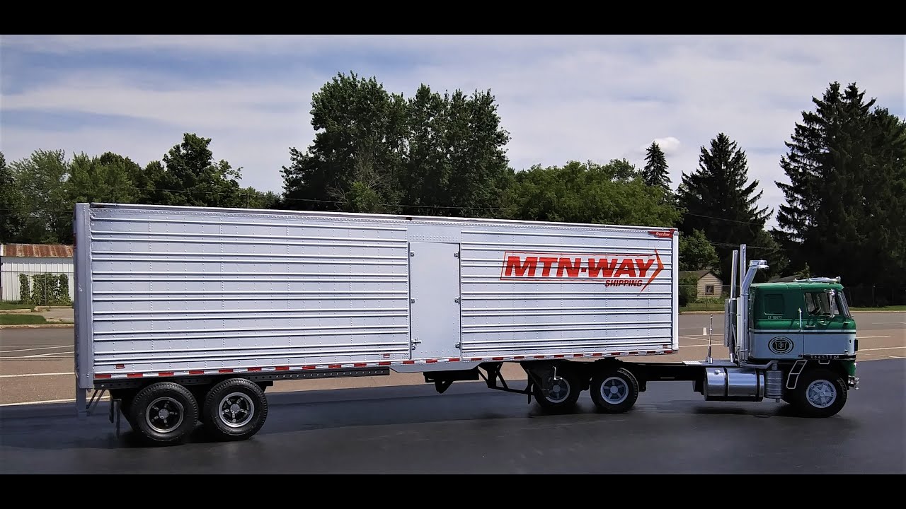 Great Dane Van Semi Trailer 1/25 Scale Model Kit Build How To Decals Rust Opening Doors AMT 1185