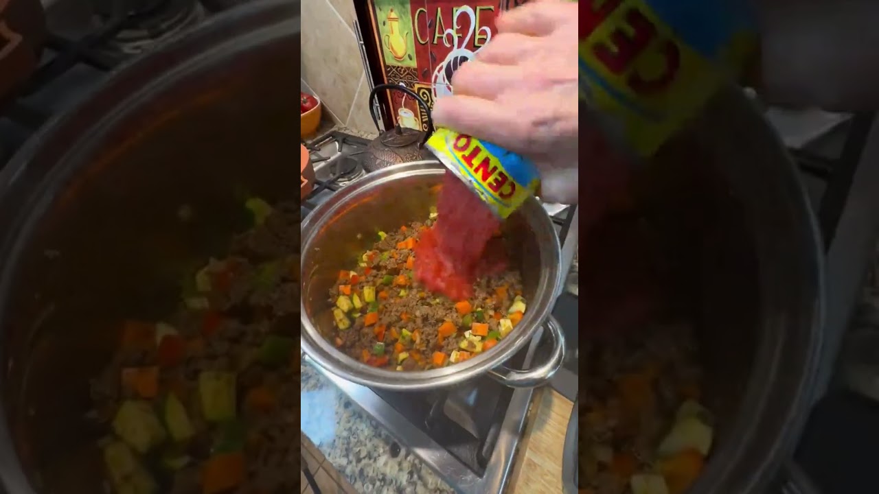 🧑&zwj;🍳Get your meal prep going with this easy, protein-packed taco soup!