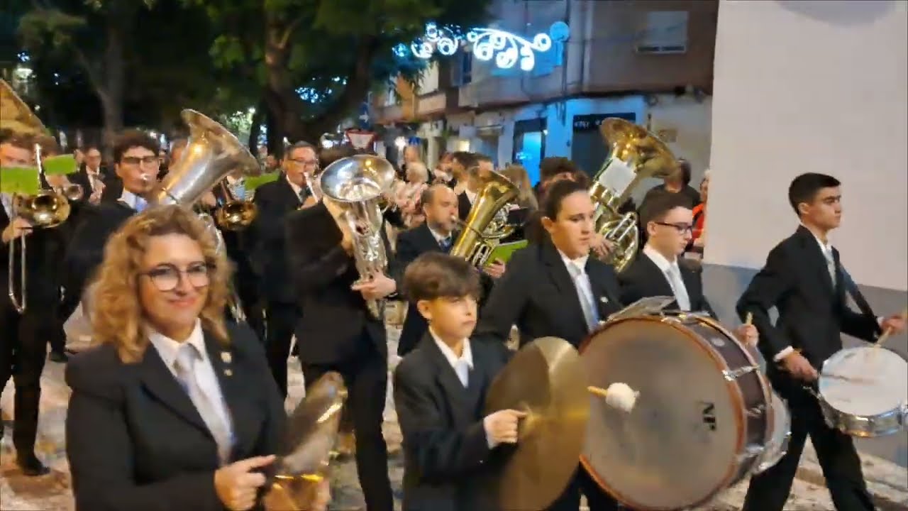 A L' ESTIL DE L' Ú - El Chiquet de Burjassot 