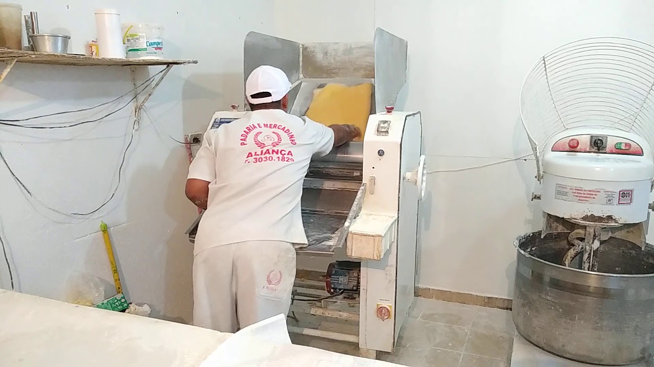 Aprendam a fazer bolacha 7 capas muito fácil e simples