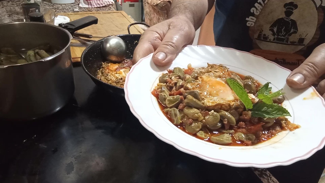 HABAS CON HUEVOS Y JAMON A LA ANDALUZA.