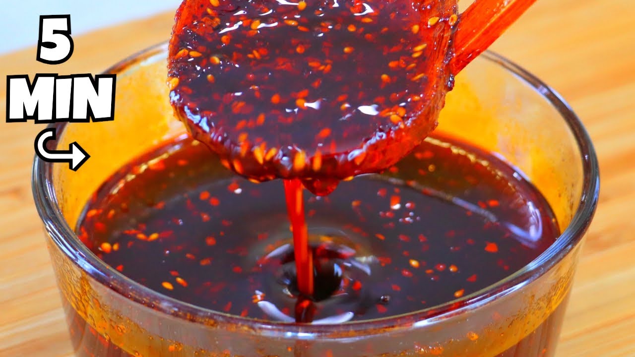 5-Min Chili Oil Recipe&mdash;BETTER Than Store Bought!