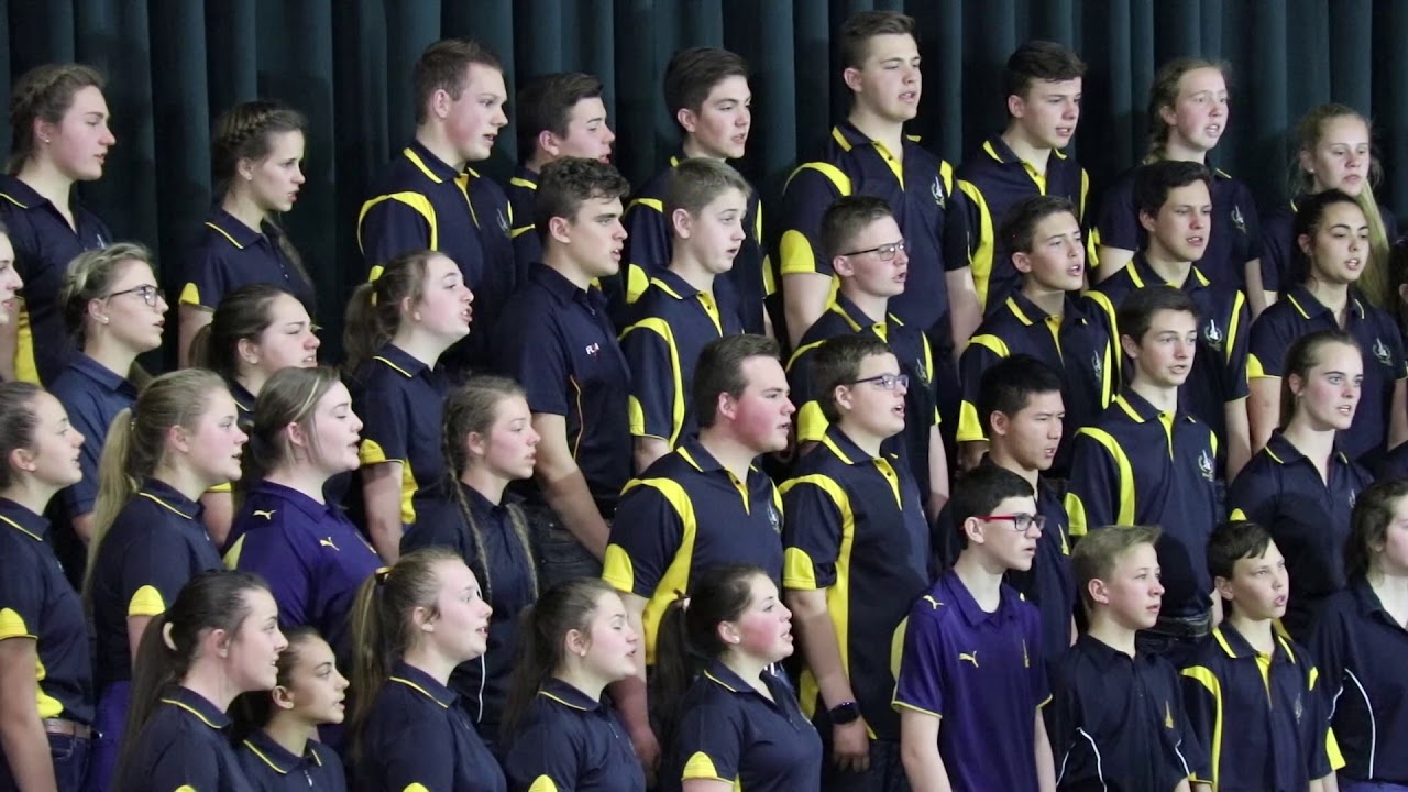 Monnas Choir Performing, Top of the world - Soiree - Ho&euml;rskool Linden, 11 Aug 2017