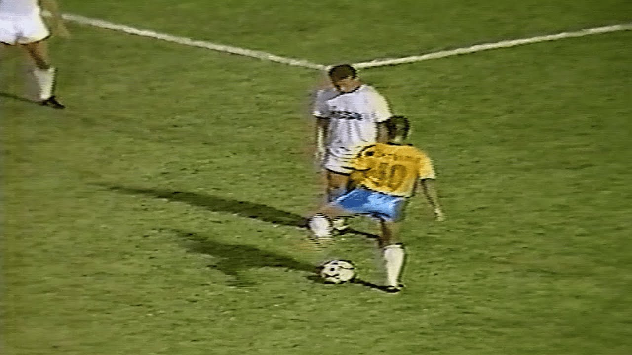 Rivelino aos 44 anos ainda era Mágico