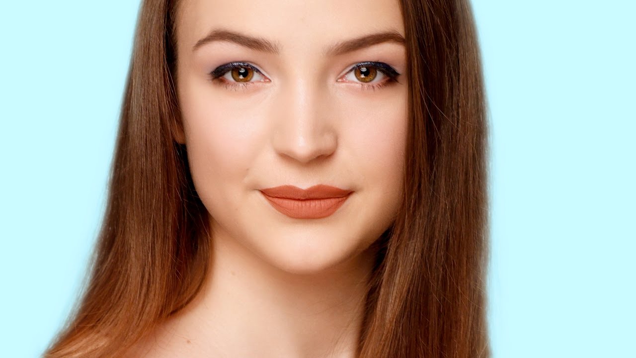 Easy makeup look for girls with DOWNTURNED DEEP SET hazel eyes and brown hair