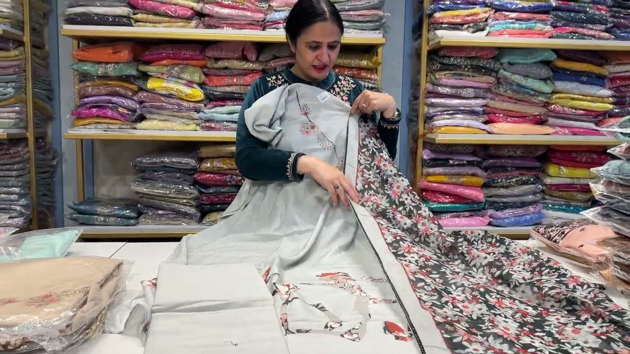 Aaj office ke liye suit 🌹💖🥰🙏📞7299525000 or 9992682021 #saree #fashion #boutique 