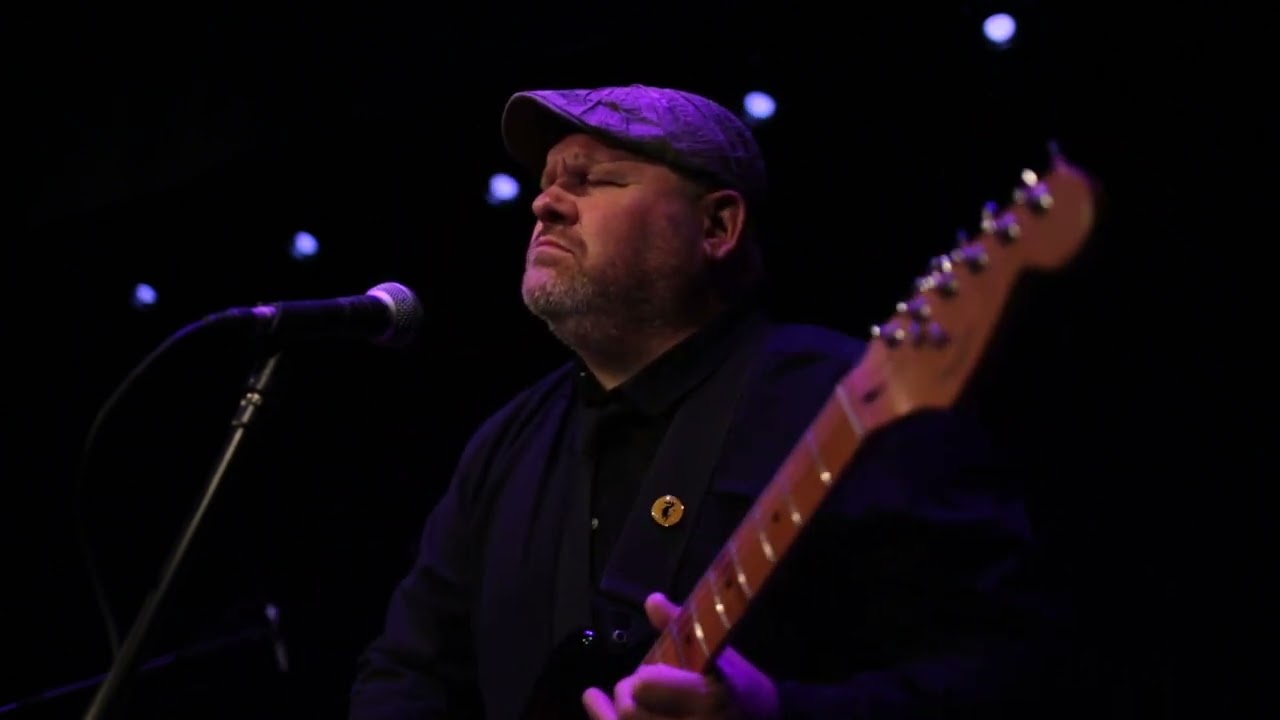 John Doe Trio Live , if you love Blues Music you must watch this right now !