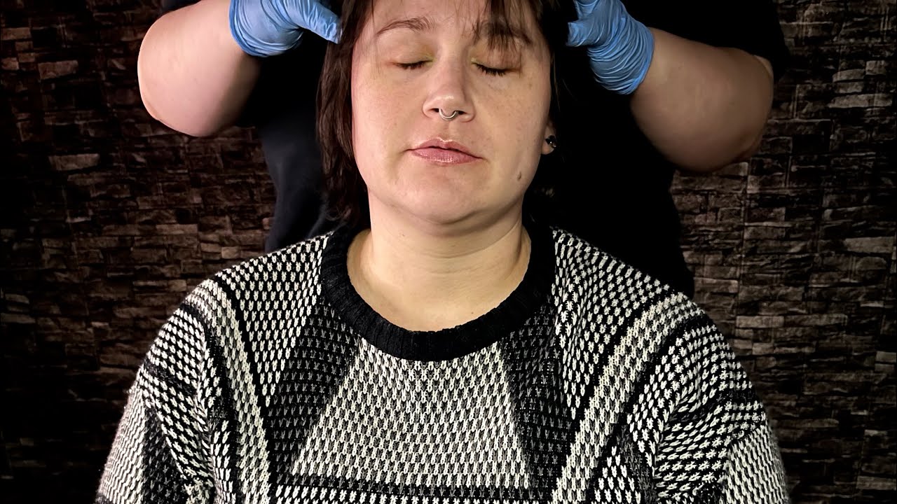 ASMR Scalp Check and Head Massage 💆🏻‍♀️