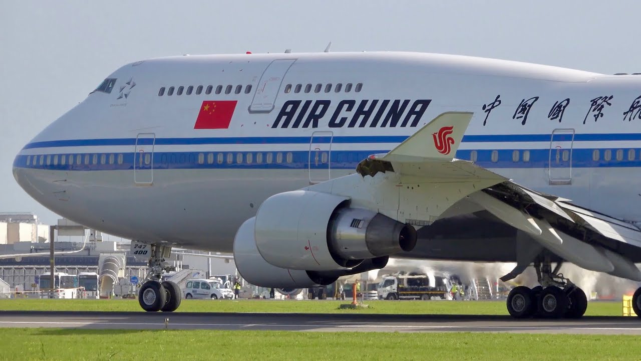 Air China Boeing B747-400 Takeoff from Lisbon Airport 2024