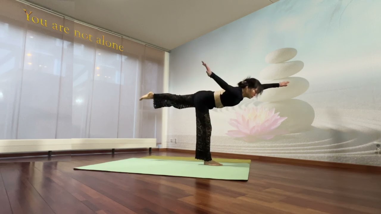 You are not alone 🎶 Micheal Jackson | Bđ Phạm Thu Phương | #flowyogaeu | #fuongliulo