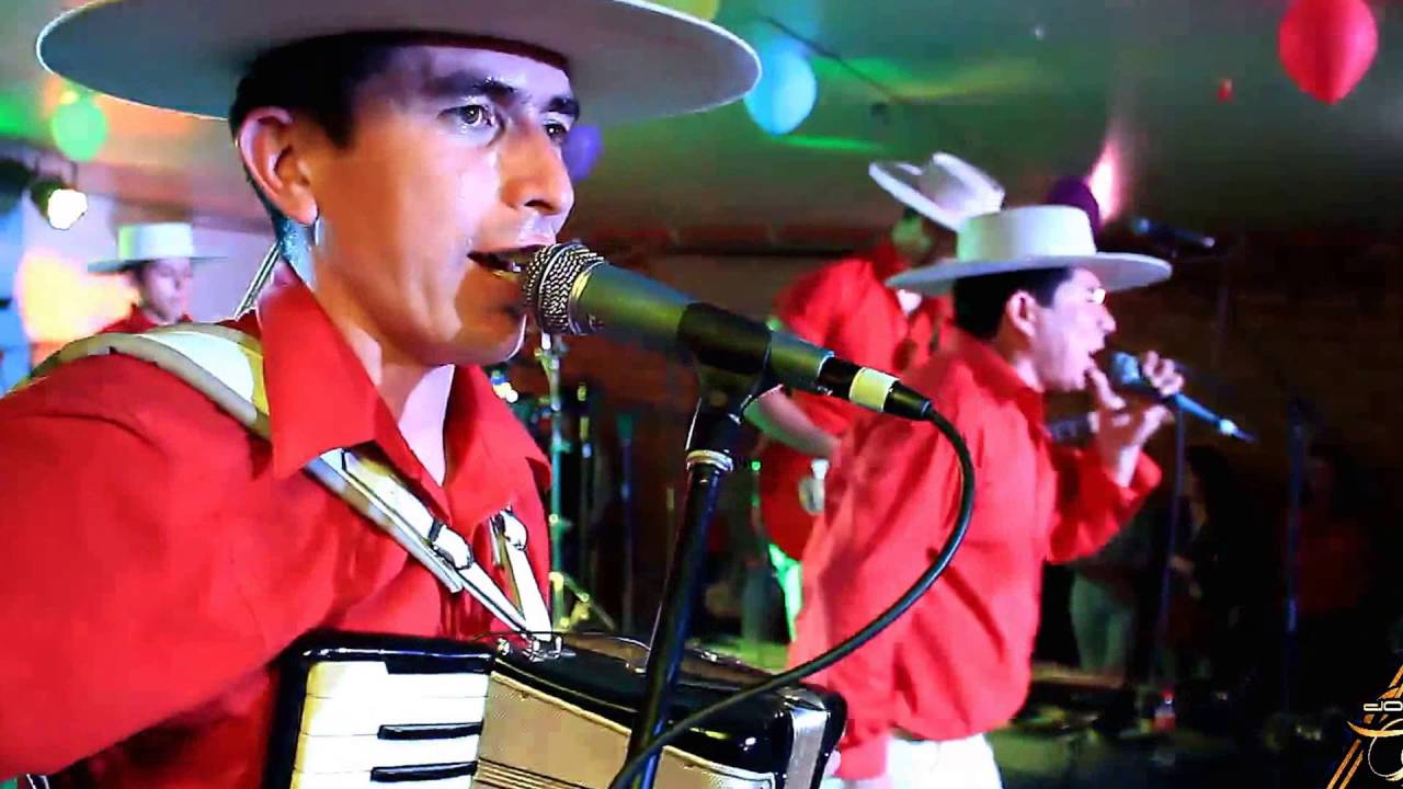 POR LA BOCA MUERE EL PEZ (EN VIVO) - LOS FLORES DE RUCALHUE