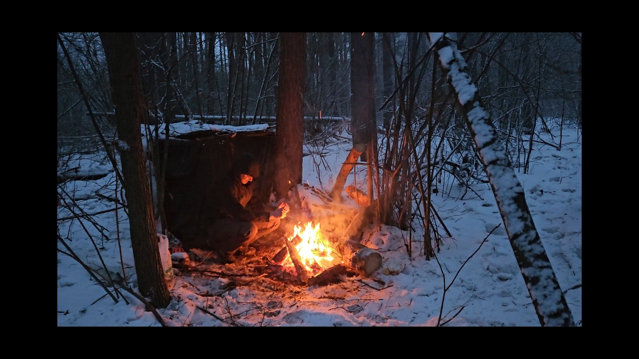 Easy Snow Shelter in the Winter Forest,Camping and Cooking