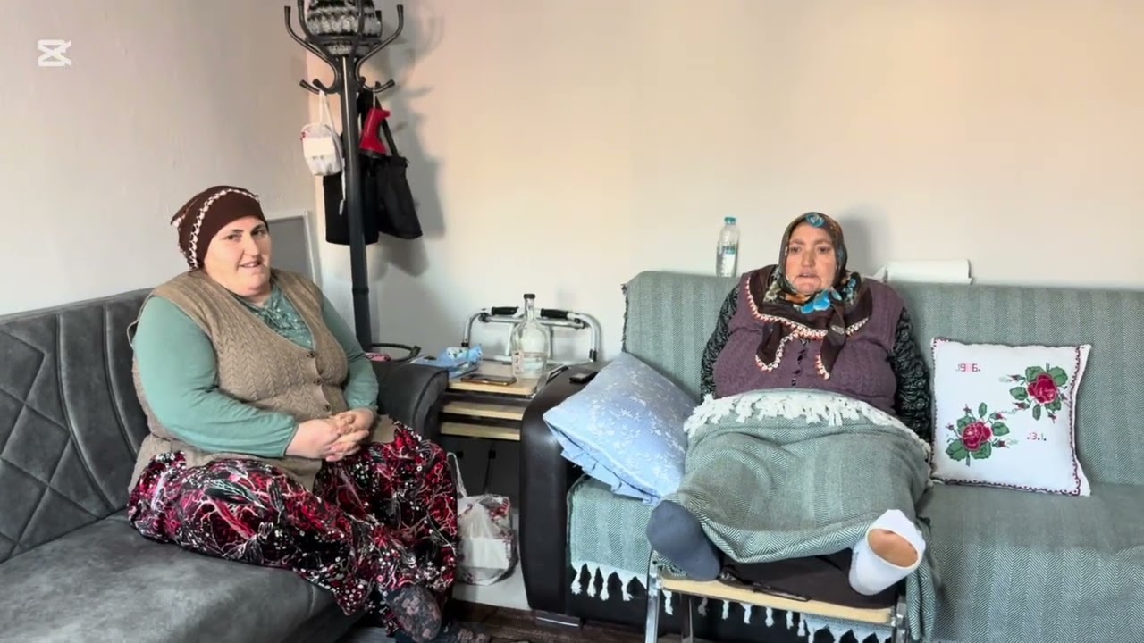 Bugünde Aşira yengem taburcu oldu Halime ablamla sohbet aşira yengemde çok şükür geldı evine 