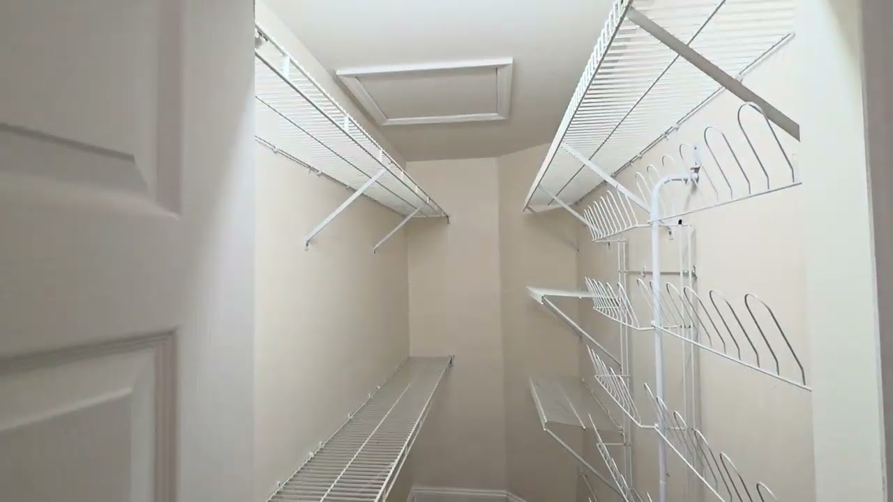 568 NW New Castle Cove, Port St Lucie FL 34986