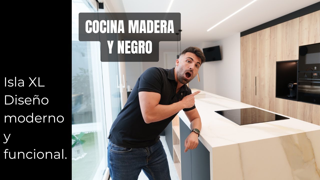 🔥 Cocina de Madera y Negro con Isla XL e Iluminación LED – Diseño Moderno y Funcional 😍