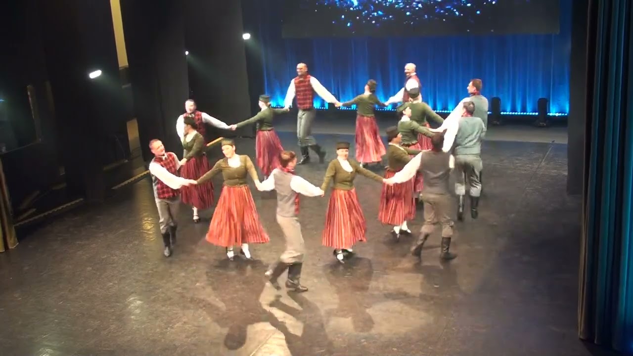 Klabdancis. ,V Ozola horeogrāfija,,,R.Šteina mūzika, dejo VPDK Rundāle