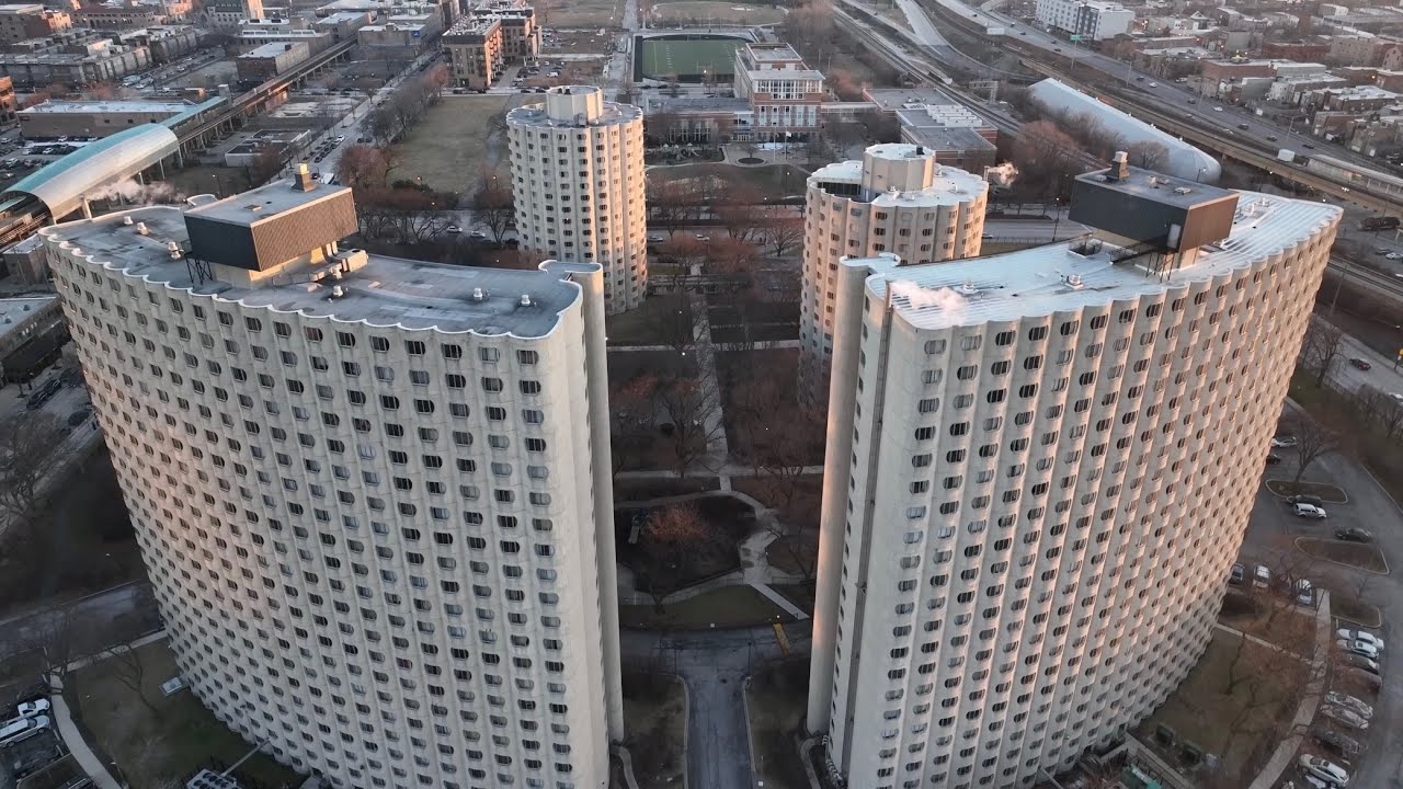 Drone View Of Chicago&rsquo;s Hilliard Homes