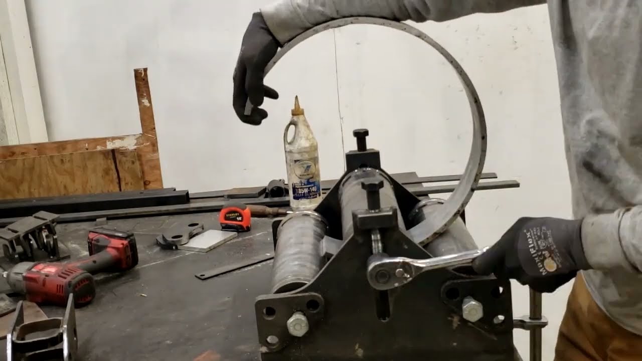 How to Slip roll 3/8 Aluminum Bar into a full circle on a metal roller