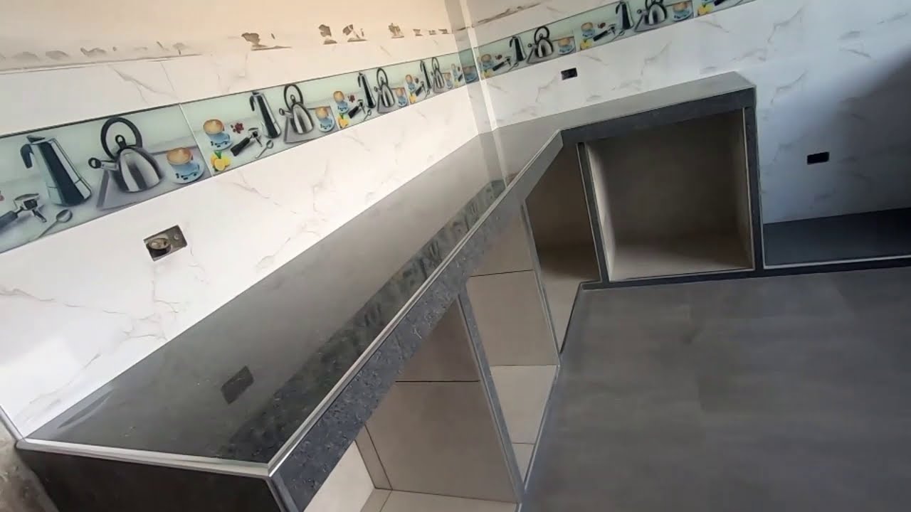 ¡¡¡MIRA!!! como maestro hase acabado repostería de una cocina con bordes de aluminio