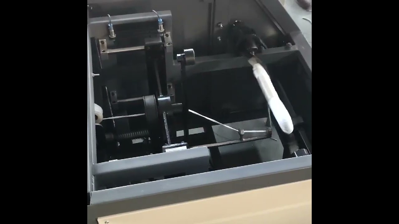 Automatic rope winding machine making Wrap the wire around the handle