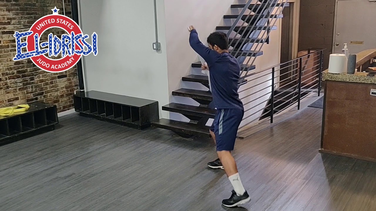 Judo at home : ( Using a Belt )