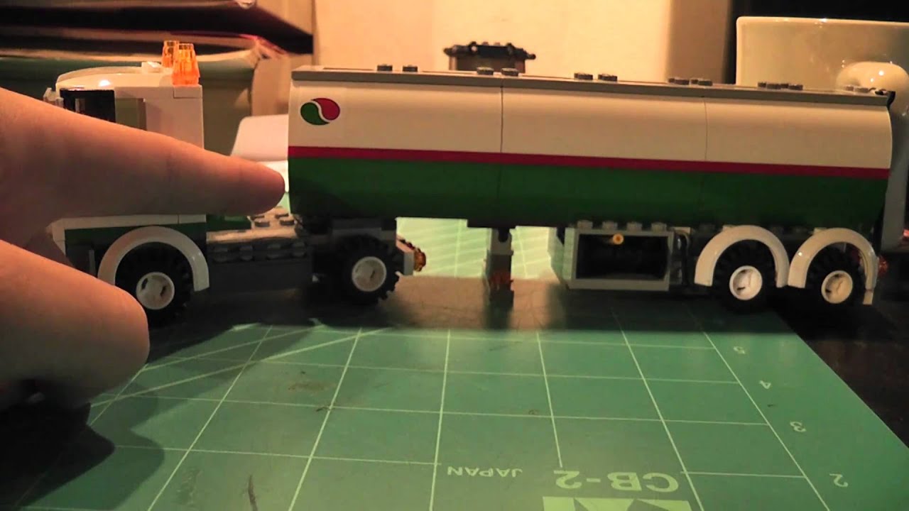 (HD) LEGO Set Review - Set 3180 Fuel Truck