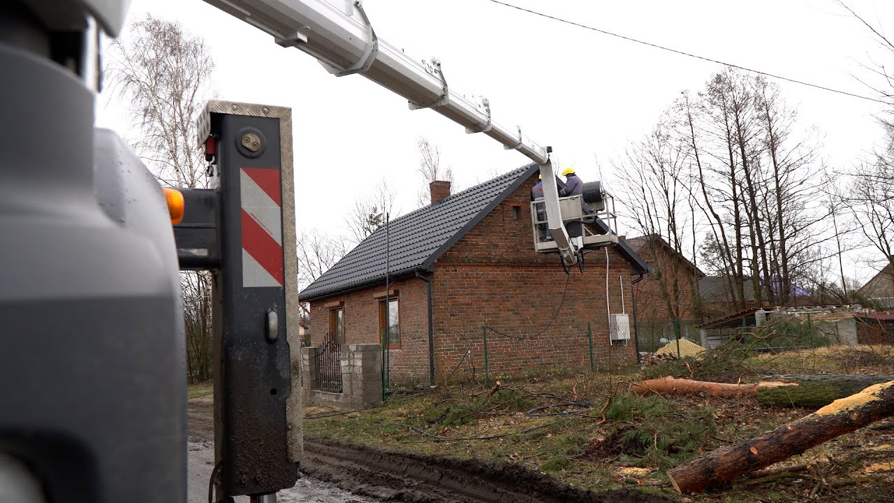 Potrzebna pomoc dla poszkodowanych podczas wichur