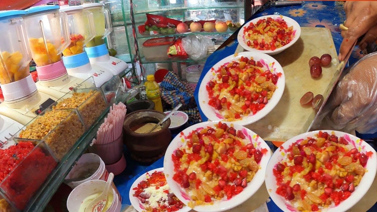 Yummy street fruit salad! Colourful Healthy Fruits Mixed Salad! #BdstreetFood