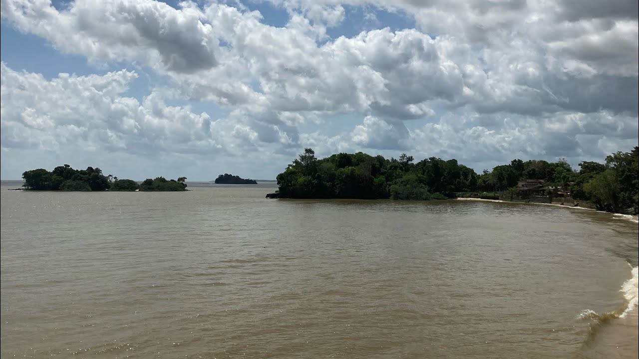 ILHA DE MOSQUEIRO EM BELÉM DO PARÁ