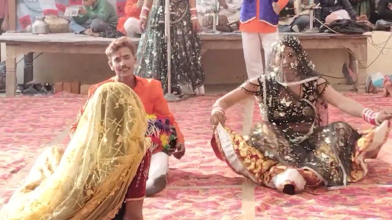 देहाती राई : उठ बैठो धना माथे को पूछो पसीना बुंदेली राई मेला महोत्सव शिवनी डेरा मुस्करा हमीरपुर 