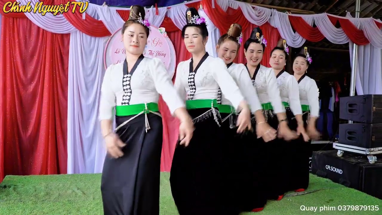 Đội Múa Sam Măn, Mừng Tân Gia Ông. LÒ Văn Sơn & Lò Thị Piếng Bản Sam Măn a Điện Biên Đông