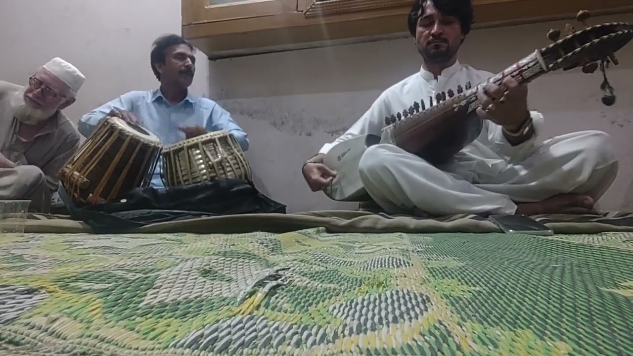 Ro Ro keda qadamona + Pardi ma rehni do by Ustad Hamza Sani