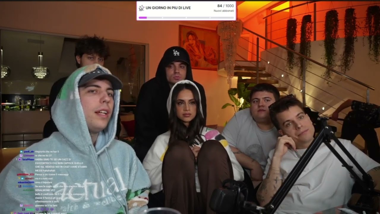 GRENBAUD SI SFOGA IN LIVE CON GLI ALTRI, DICENDO DI AVER POCHI AMICI