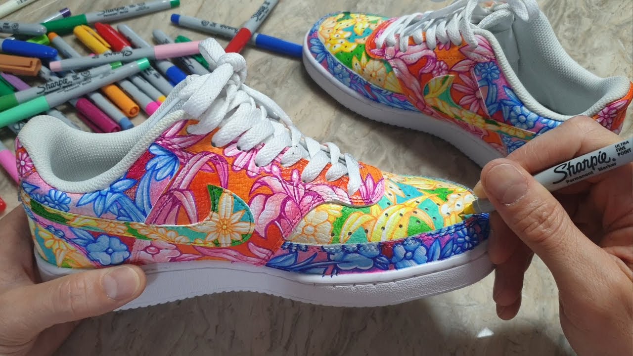NIKE AIR FORCE 1 CUSTOM Freestyle customization with Sharpie Markers on Korean Lady's Nike Sneakers