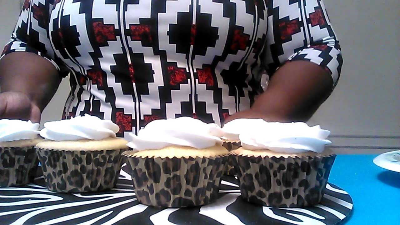 CAKE: High Heel Shoe Cupcake Tutorial Pt 1