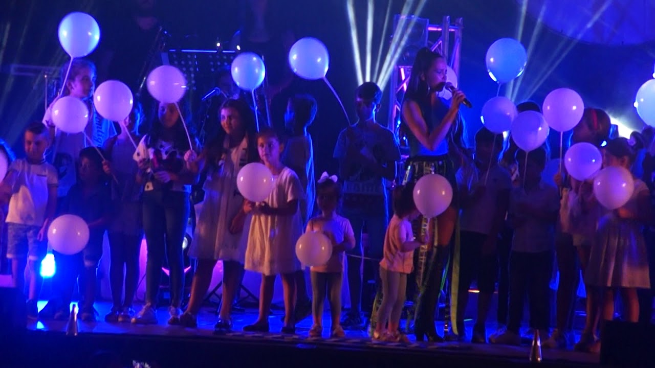 TÂNIA SAMPAIO  Festas Regilde 2019