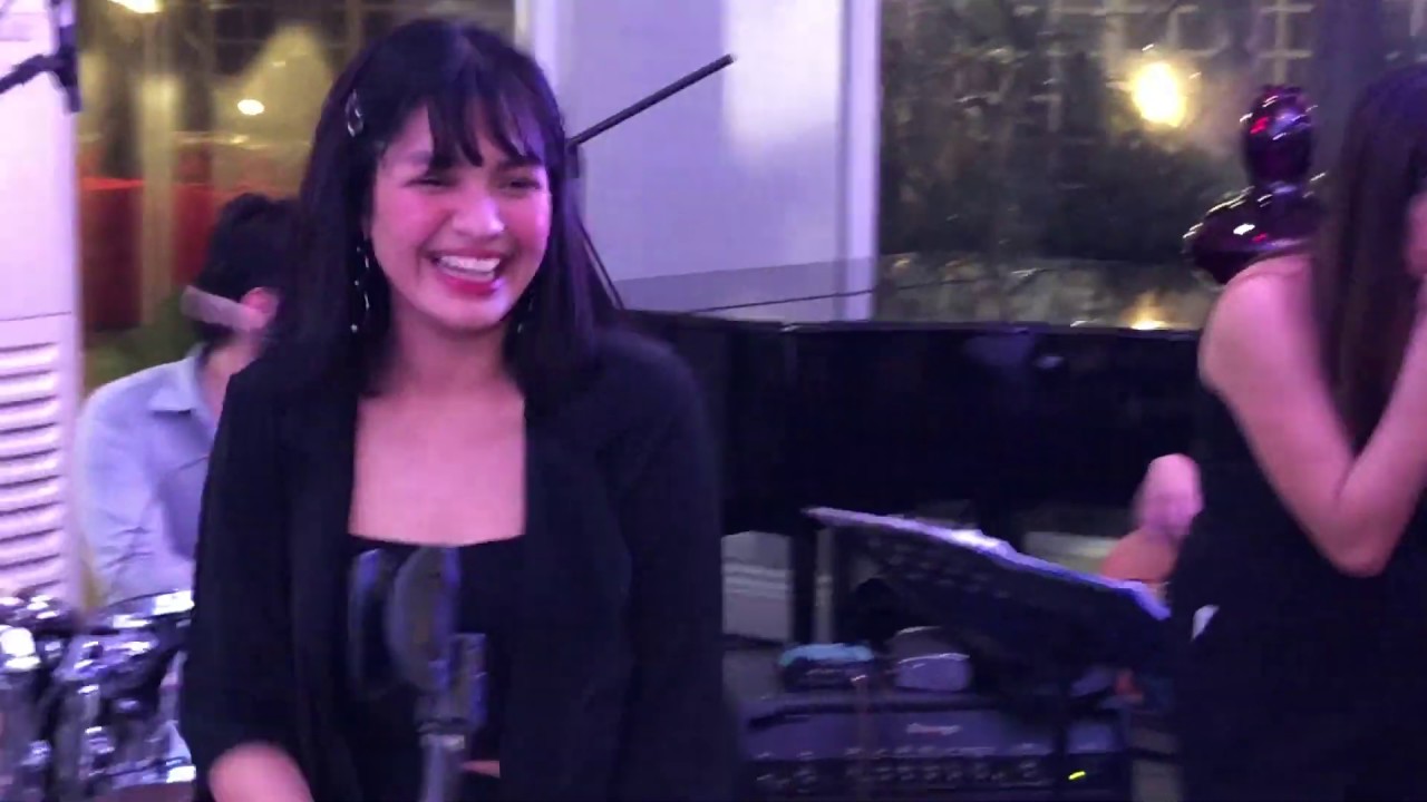 JANE Oineza Singing ‘Kahit Ayaw Mo Na’ at the 80th Birthday Party of Mother LILY Monteverde!