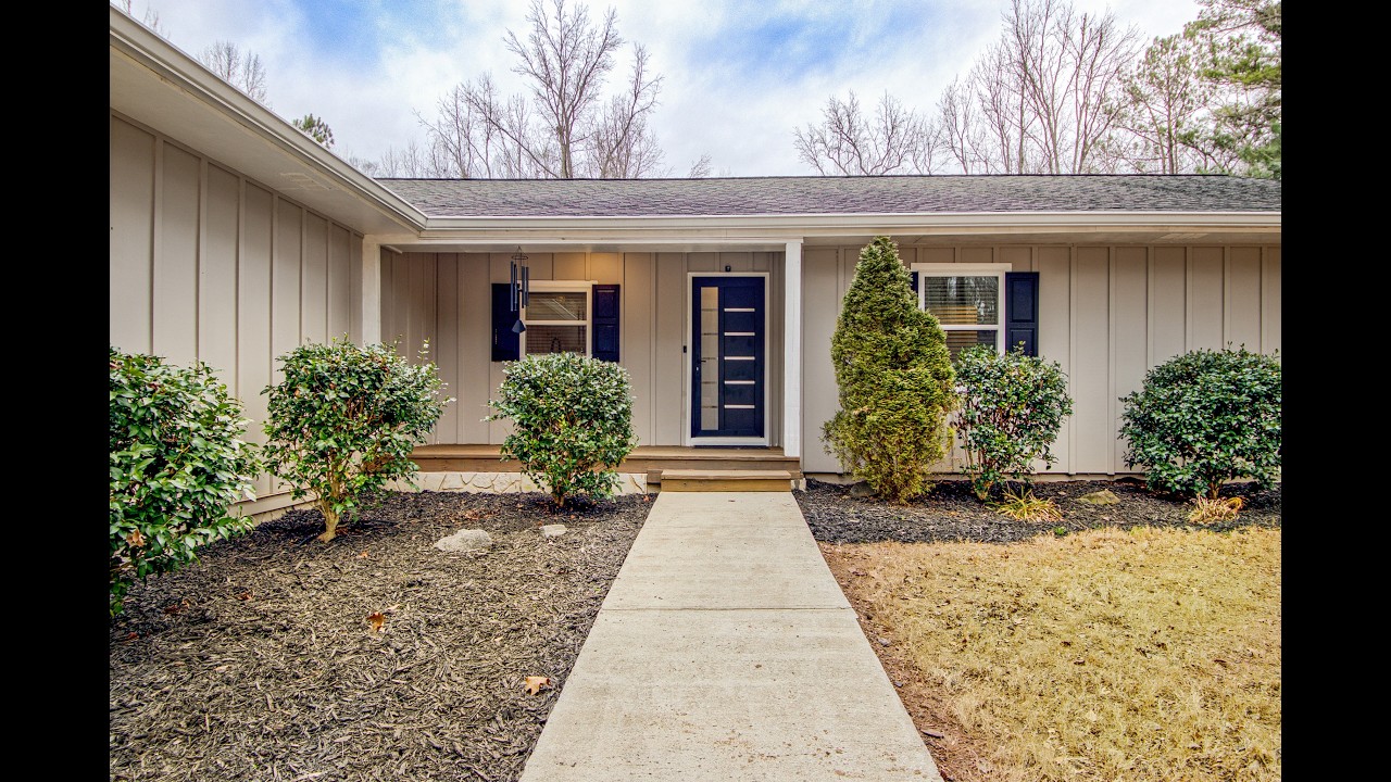 15 Glen Cannon Trail Newnan, GA