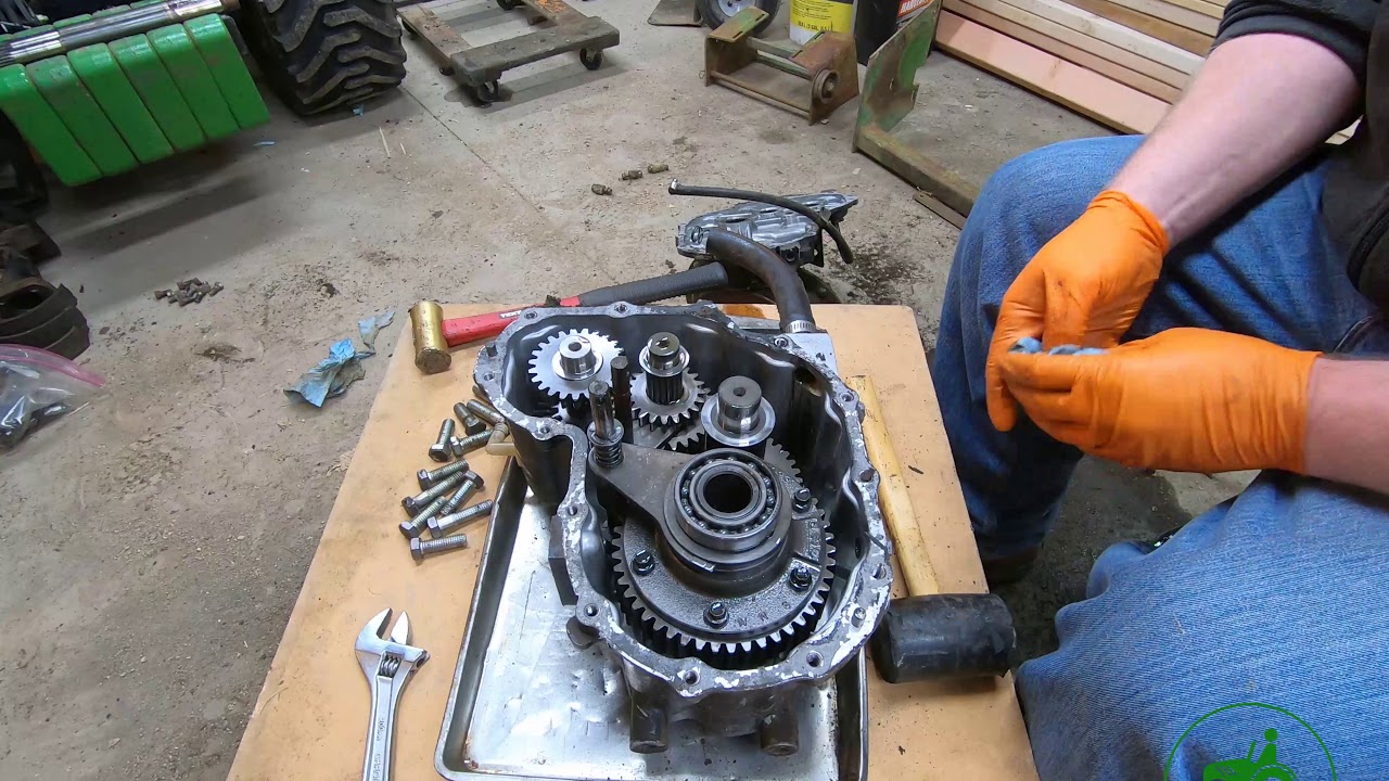 John Deere 318 420/430 Differential Series Part VII