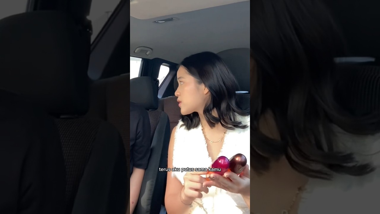 makin hari makin berani ya kamu 🫵🏻#couplegoals #couplecomedy #coupletok #prank #prankpacar PART II
