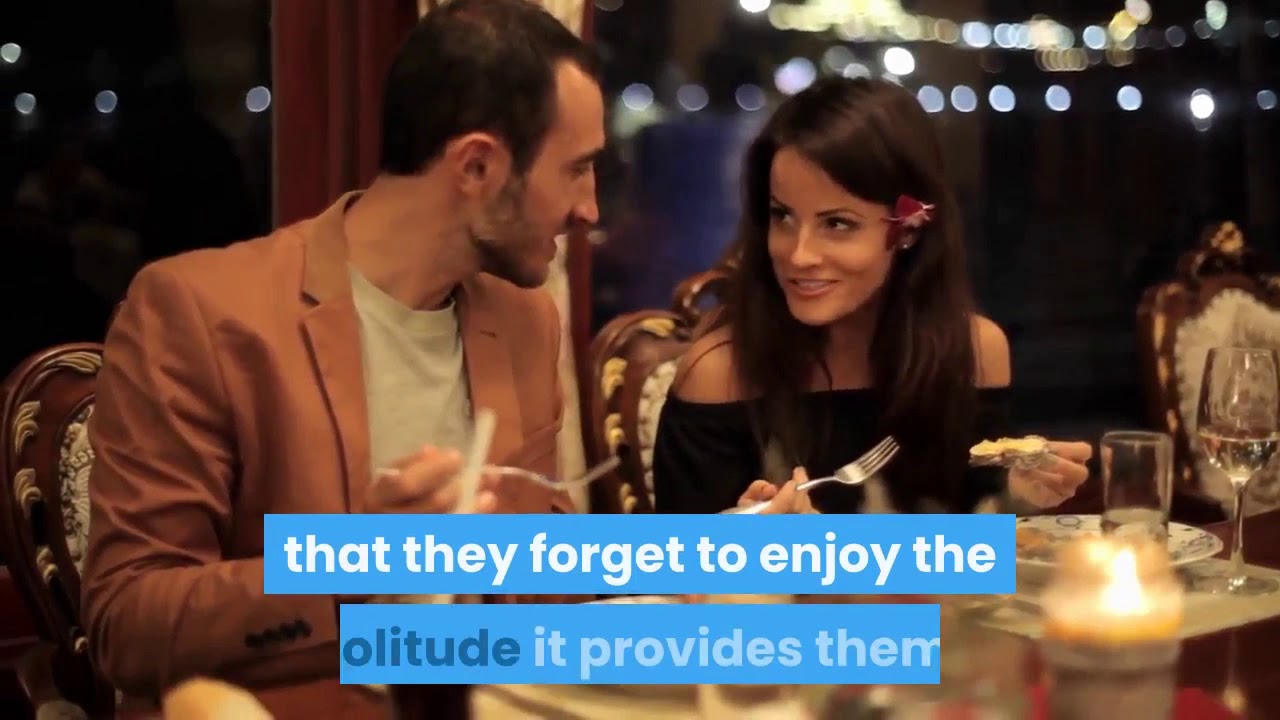 Tips for Dining Alone on Your Solo Trip