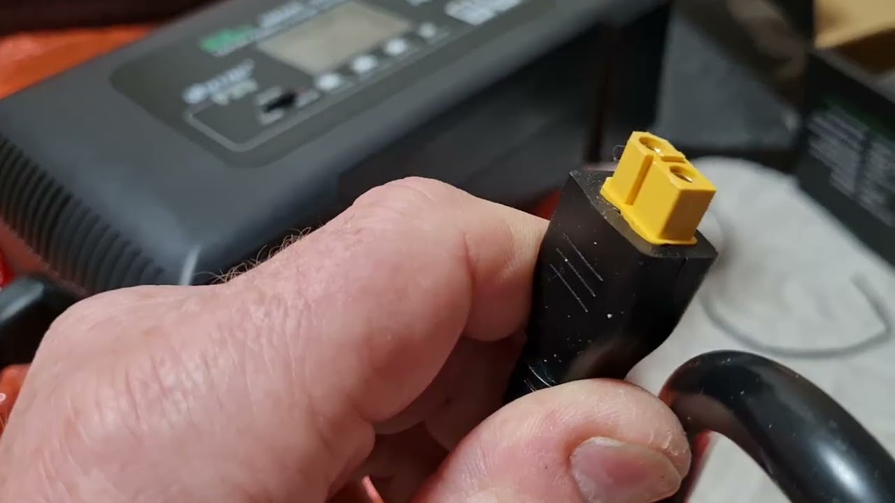 Unboxing самых МОЩНЫХ зарядок полуавтоматов устройств 12V/24V SmartChanger P-35 для всех типов АКБ!!